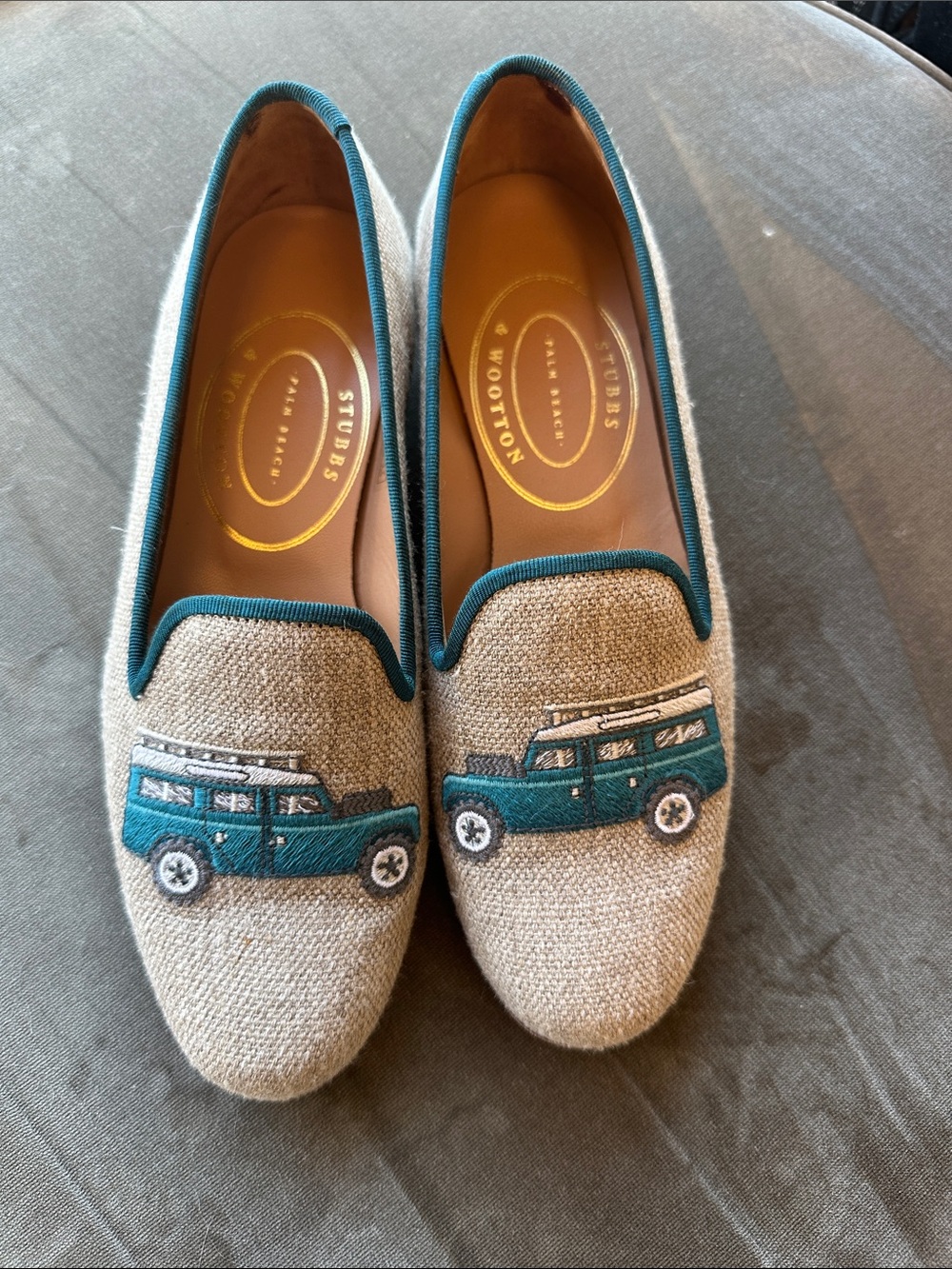 Stubbs & Wootton Beige Linen Loafers with Teal Car Embroidery